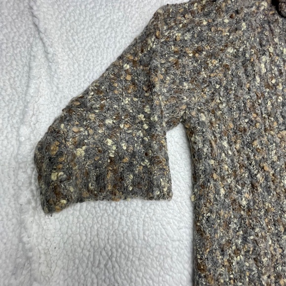 Women’s Susan Bristol 1X Tan Cardigan Sweater - Picture 6 of 13